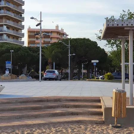 Studio Cabine Climatise Gallion Plage * Fréjus